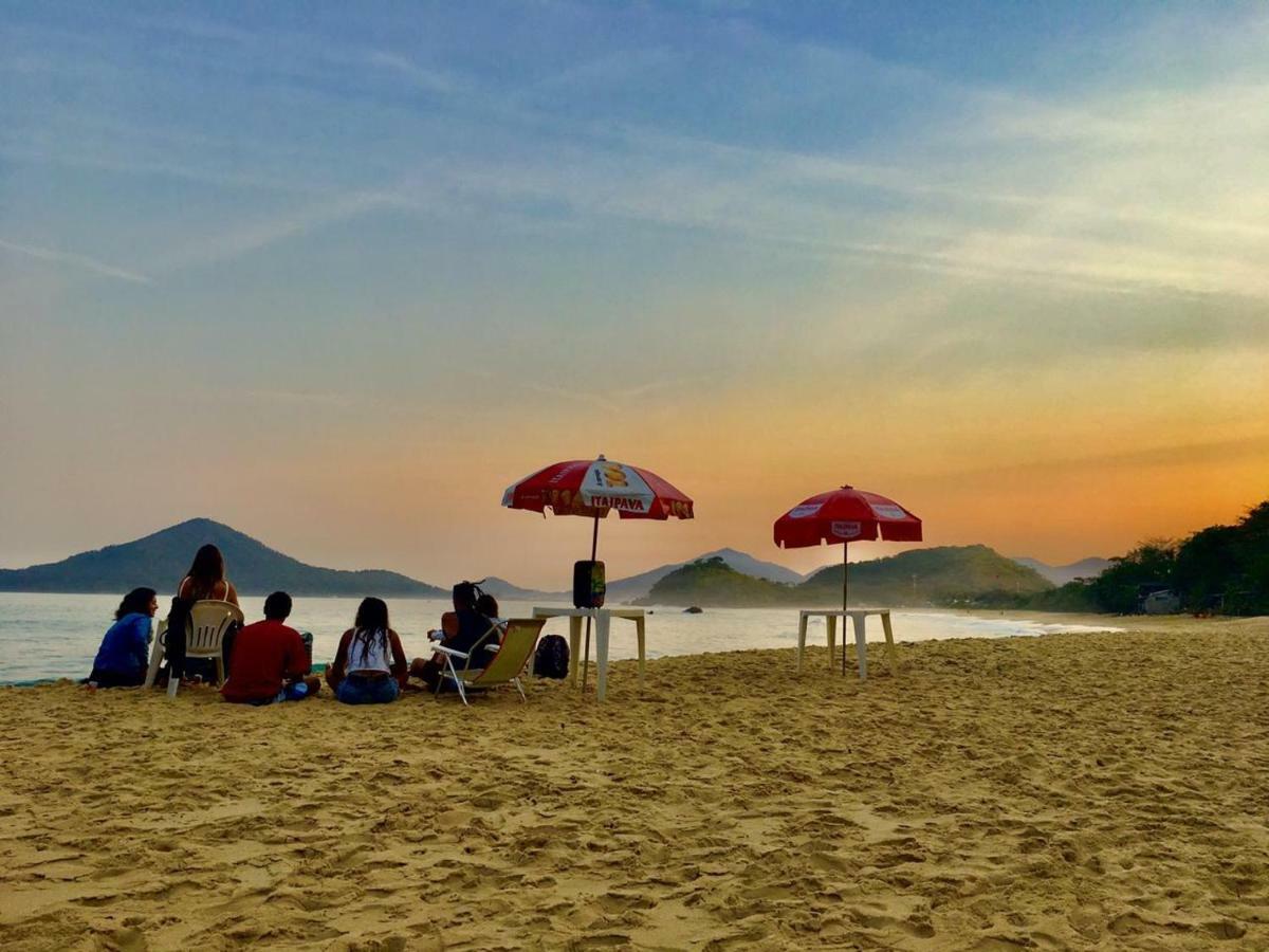 Tropico De Capricornio - Praia Vermelha Do Norte *
